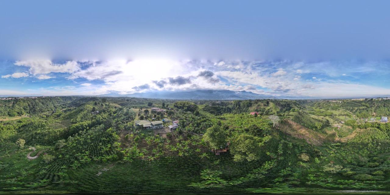 Happy Glamping Quindio - Tipo Domo Traslucido